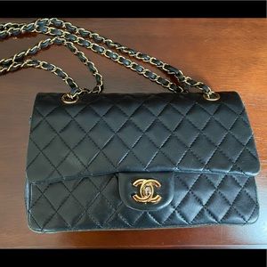 Vintage lambskin Chanel flap bag